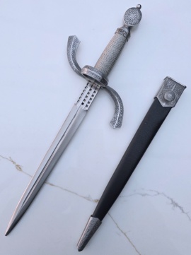 Renaissance Dagger (HC)